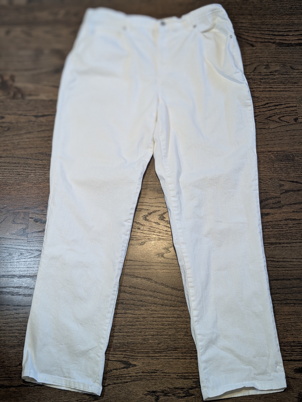 Gloria Vanderbilt White Casual Pants/Jeans